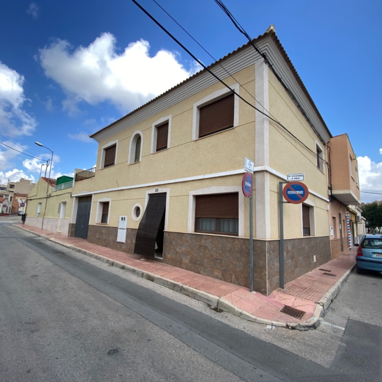 Townhouse in Sax (Ref: 23173)