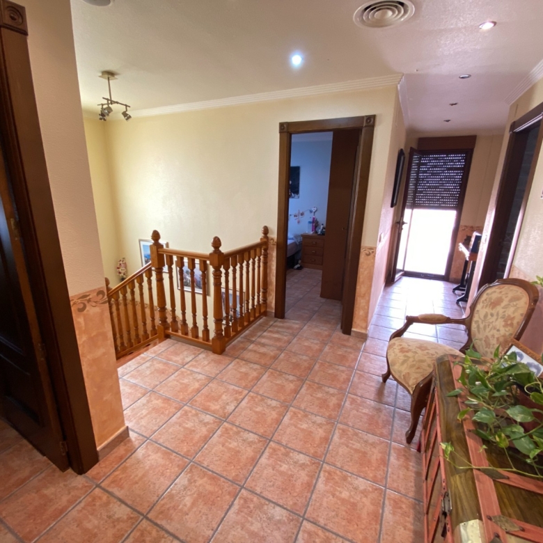 Townhouse in Sax (Ref: 23173)