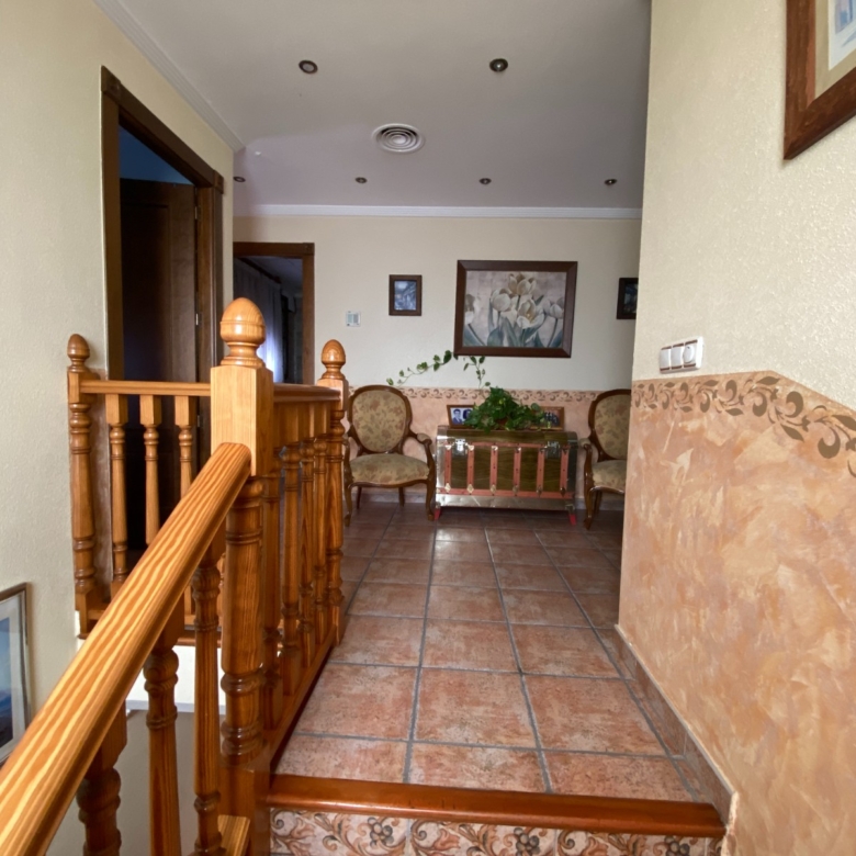 Townhouse in Sax (Ref: 23173)