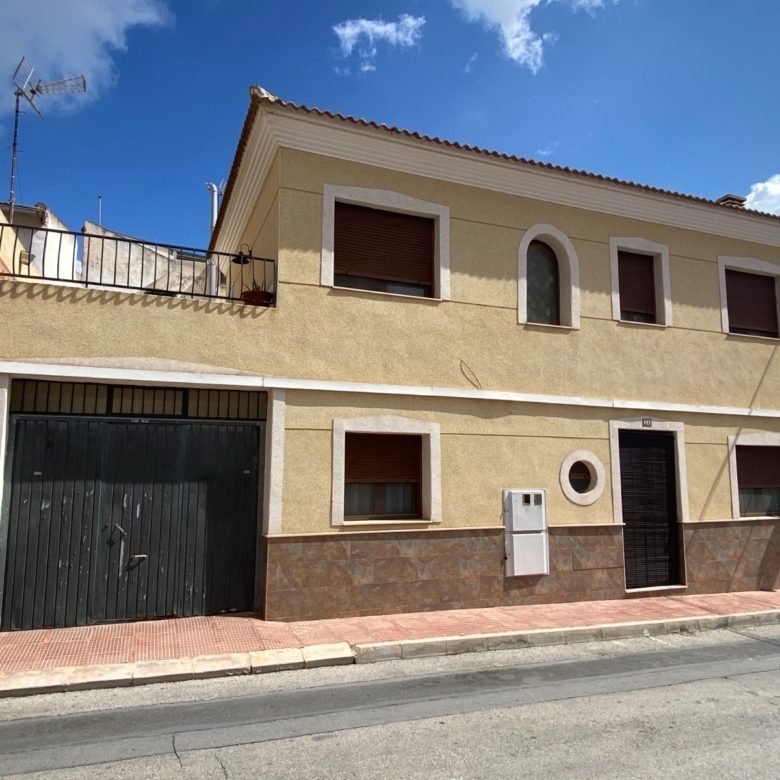 Townhouse in Sax (Ref: 23173)