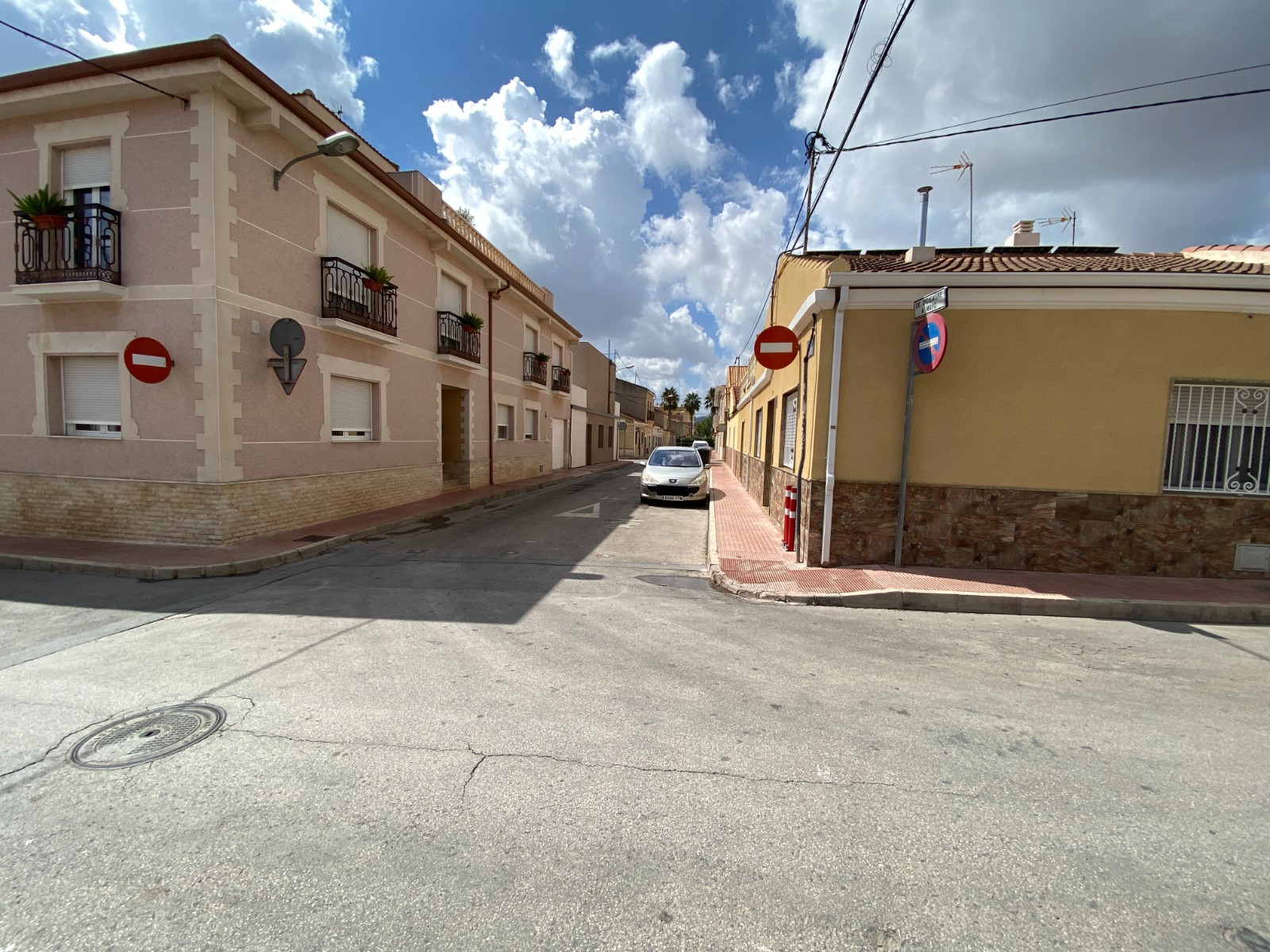 Townhouse in Sax (Ref: 23173)
