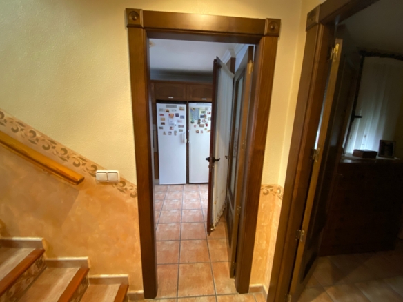 Townhouse in Sax (Ref: 23173)