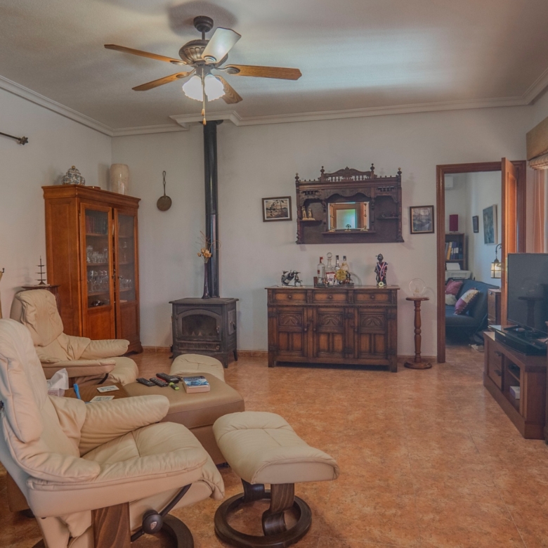 Country Property in Orihuela (Ref: DLF084)