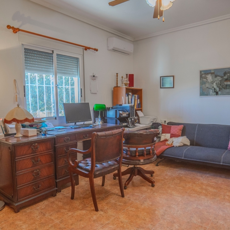 Country Property in Orihuela (Ref: DLF084)