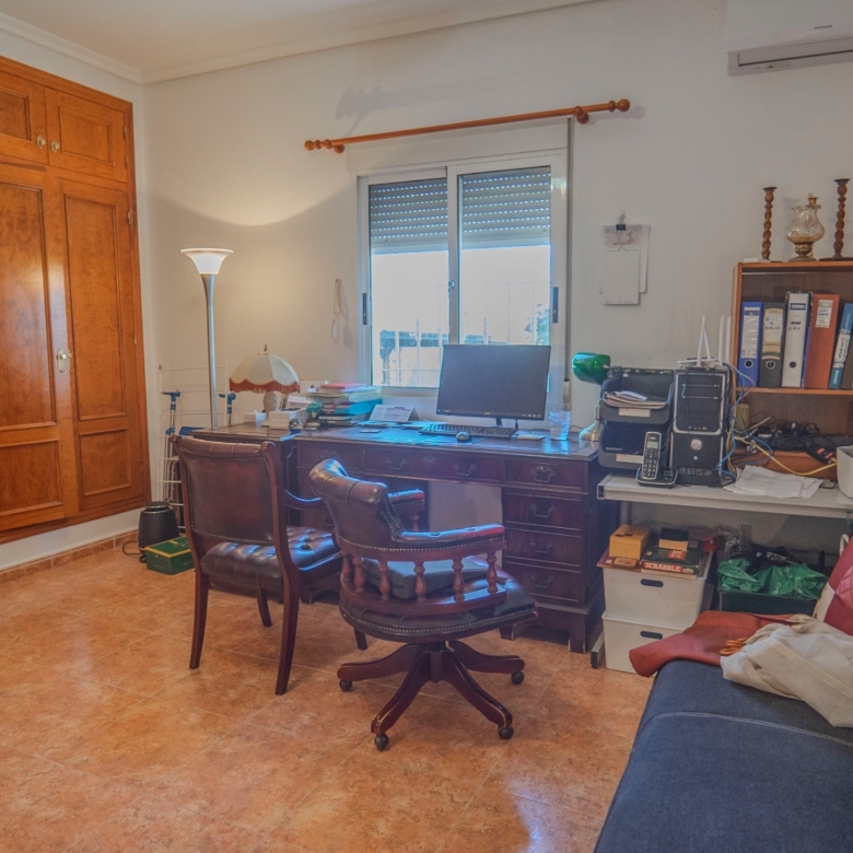 Country Property in Orihuela (Ref: DLF084)