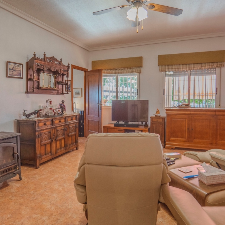 Country Property in Orihuela (Ref: DLF084)