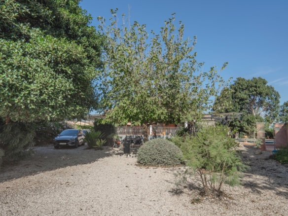 Country Property in Orihuela (Ref: DLF084)