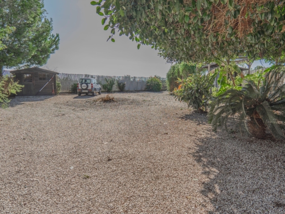 Country Property in Orihuela (Ref: DLF084)