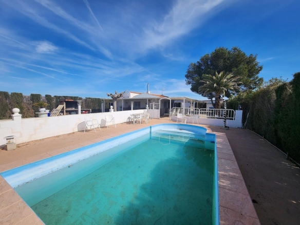 Finca/Rustic Property in Villena (Ref: 5020)