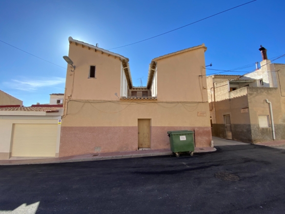 Townhouse in Salinas (Ref: 23183)