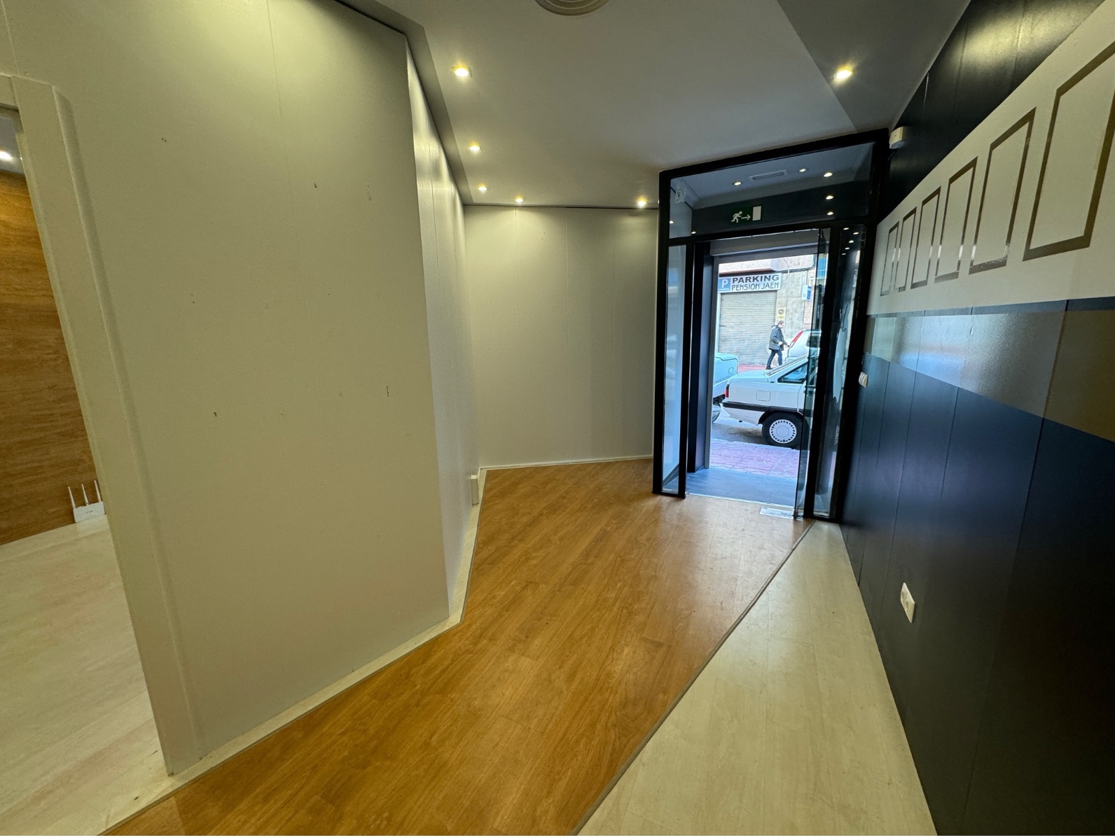 Commercial in Guardamar del Segura (Ref: DLF095)