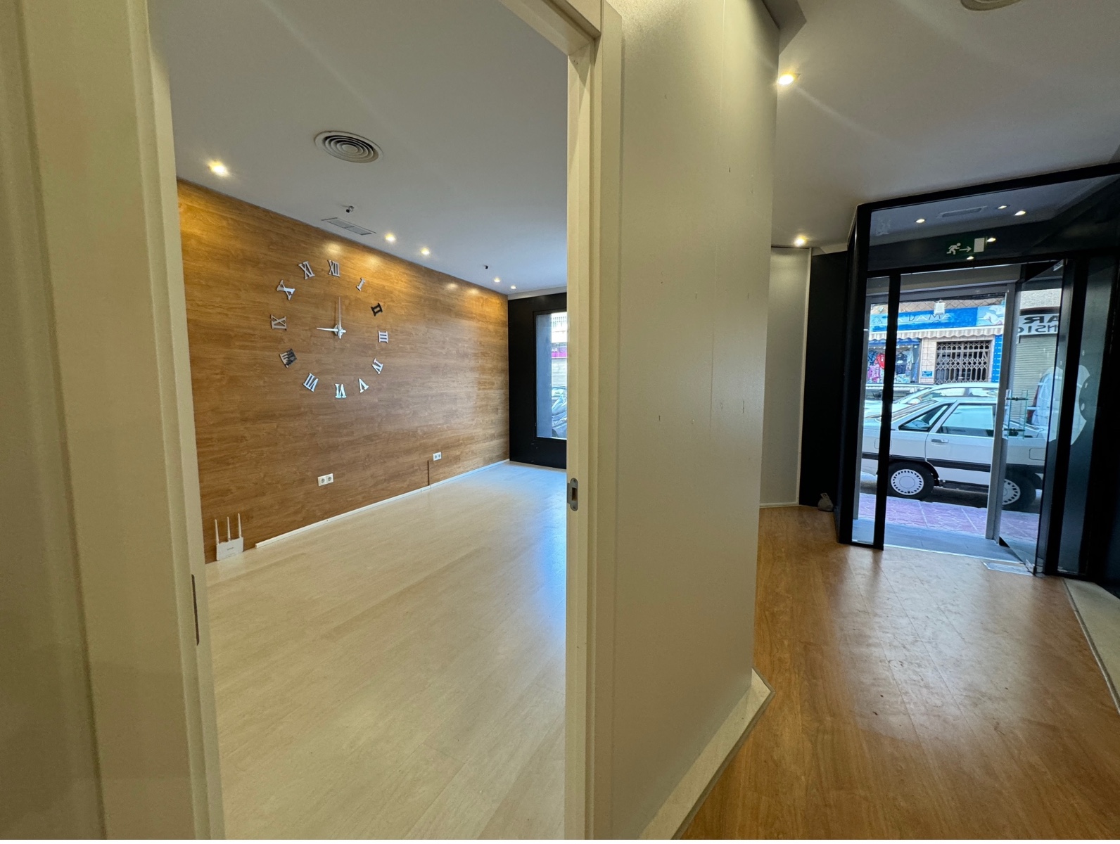 Commercial in Guardamar del Segura (Ref: DLF095)