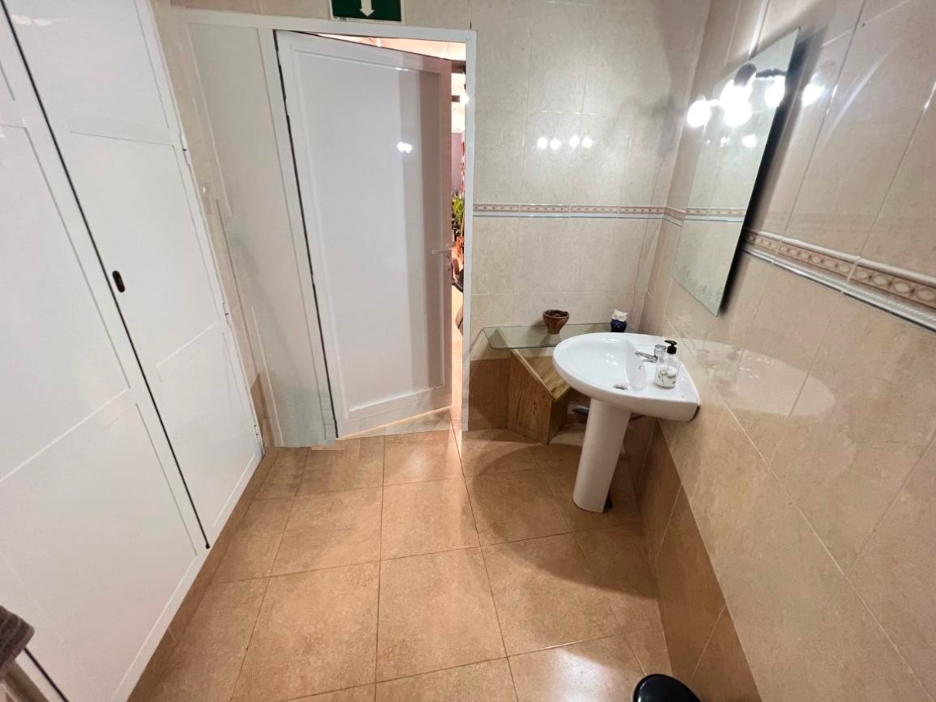 Commercial in Guardamar del Segura (Ref: DLF096)