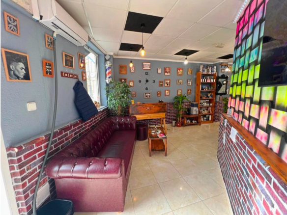 Commercial in Guardamar del Segura (Ref: DLF096)