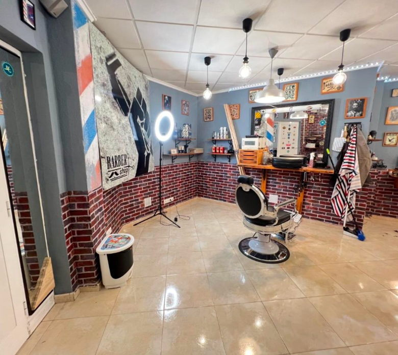 Commercial in Guardamar del Segura (Ref: DLF096)