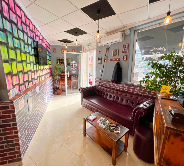 Commercial in Guardamar del Segura (Ref: DLF096)