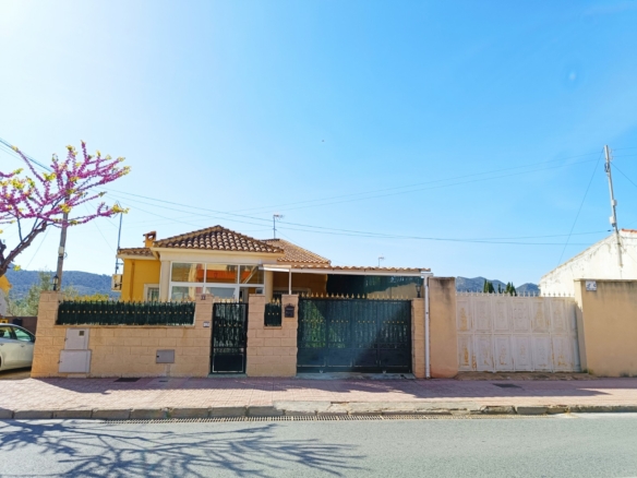 Villa in Hondón de los Frailes (Ref: AM-HFDFIN)