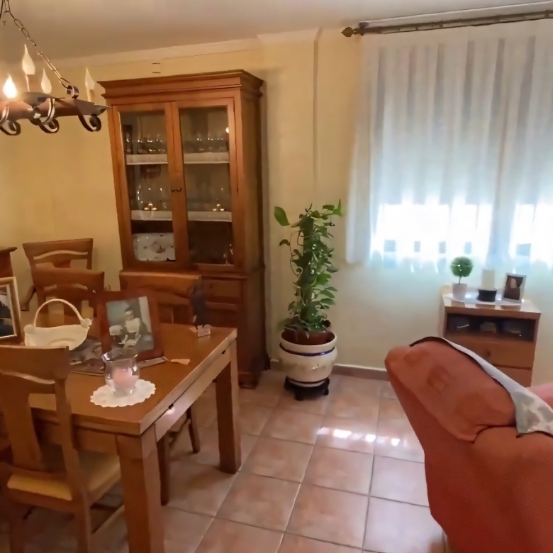 Townhouse in Sax (Ref: 23173)