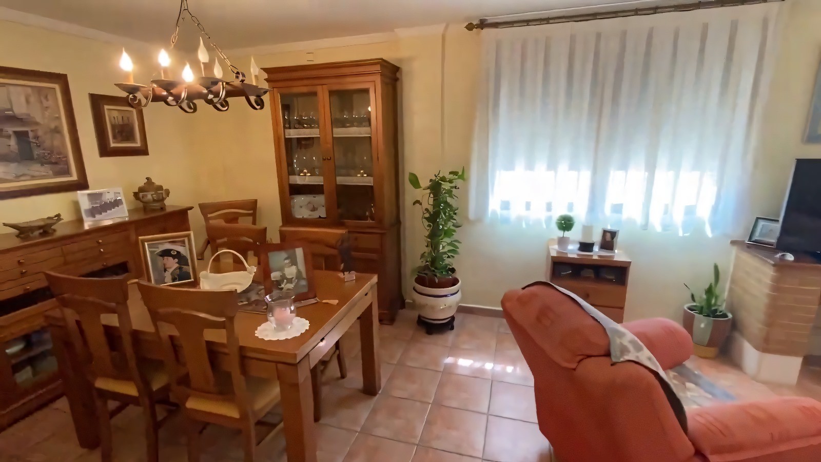 Townhouse in Sax (Ref: 23173)