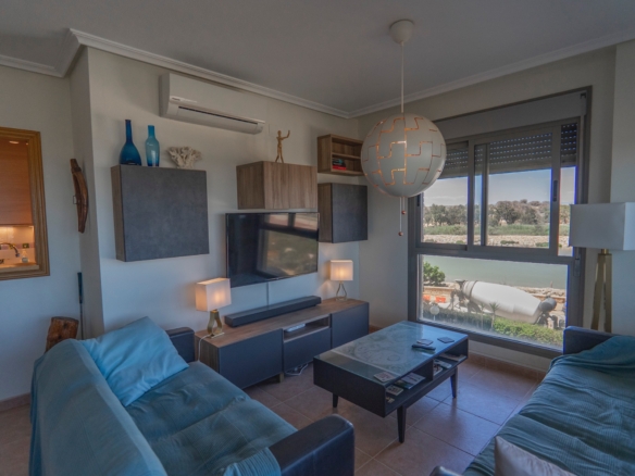 Apartment in Guardamar del Segura (Ref: DLF106)
