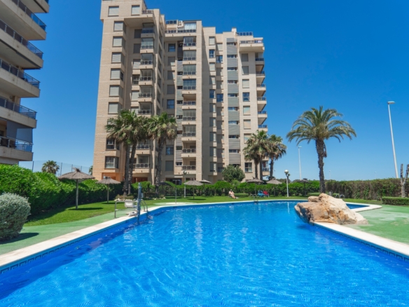 Apartment in Guardamar del Segura (Ref: DLF106)