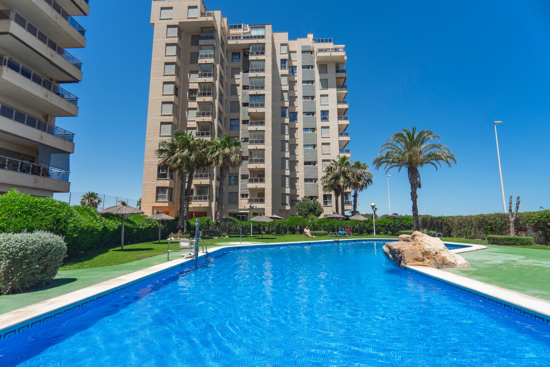 Apartment in Guardamar del Segura (Ref: DLF106)