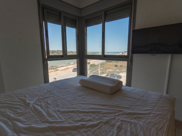Apartment in Guardamar del Segura (Ref: DLF106)