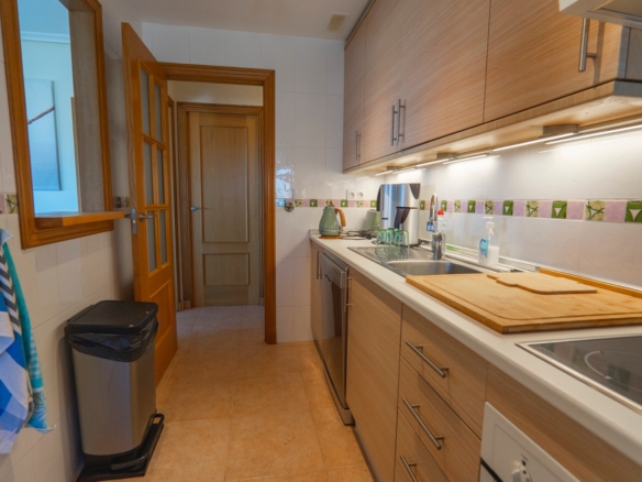Apartment in Guardamar del Segura (Ref: DLF106)