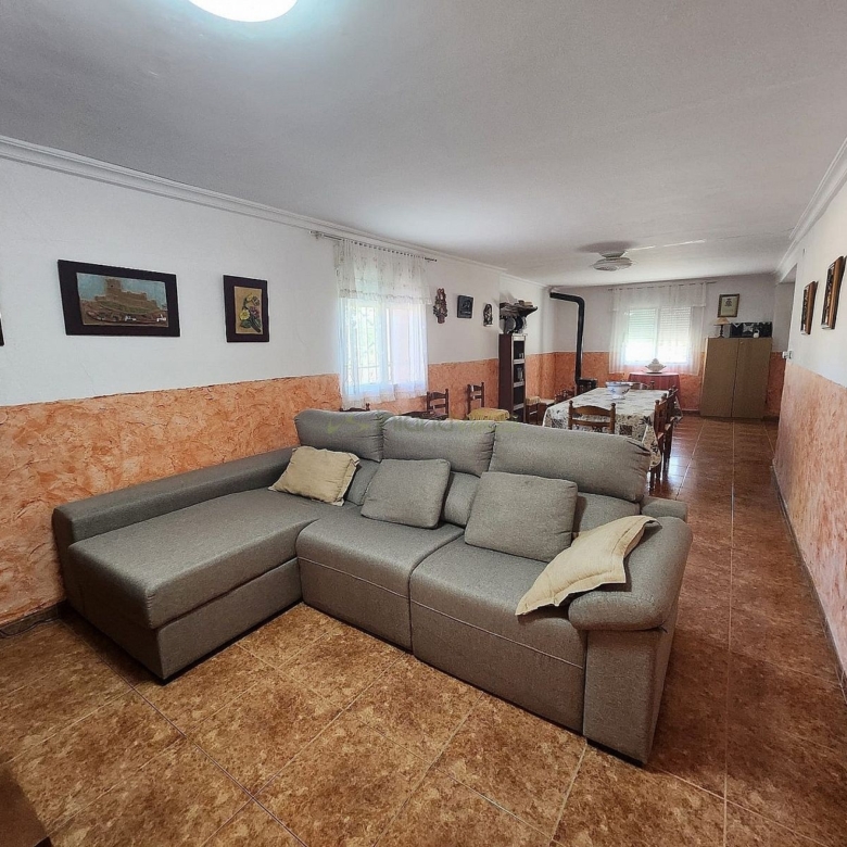 Villa in Villena (Ref: 5025 13766)