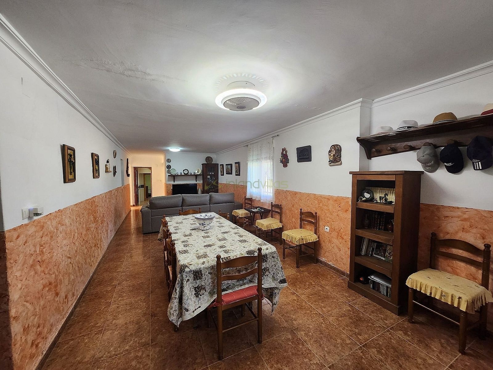 Villa in Villena (Ref: 5025 13766)