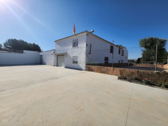 Villa in Villena (Ref: 5025 13766)