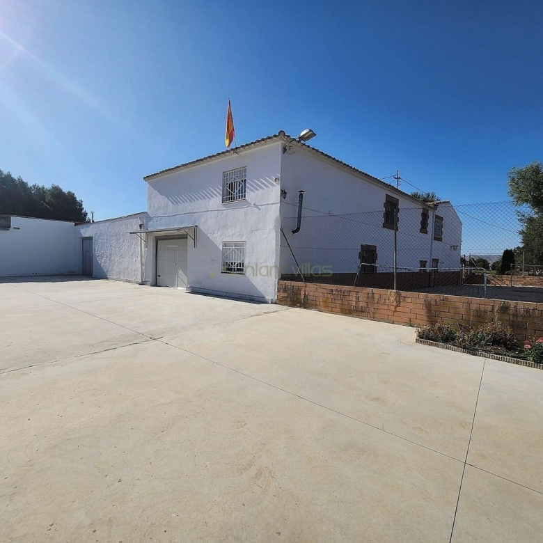 Villa in Villena (Ref: 5025 13766)