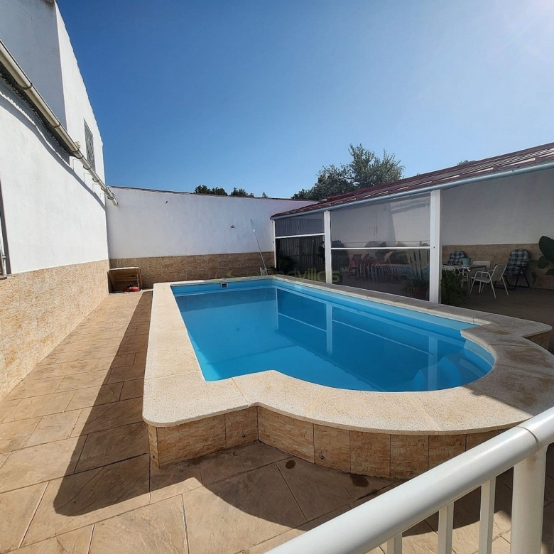 Villa in Villena (Ref: 5025 13766)