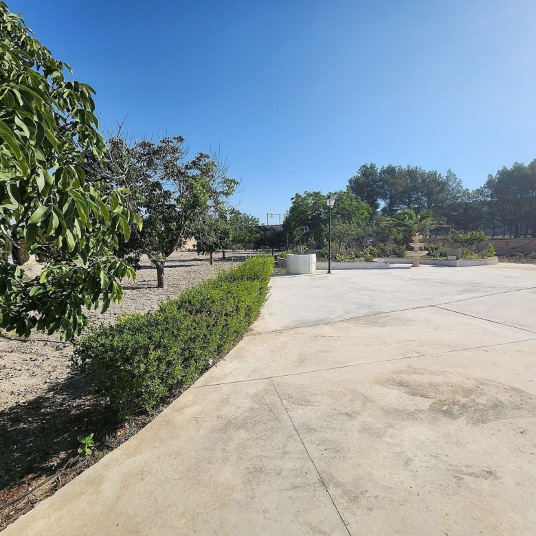 Villa in Villena (Ref: 5025 13766)