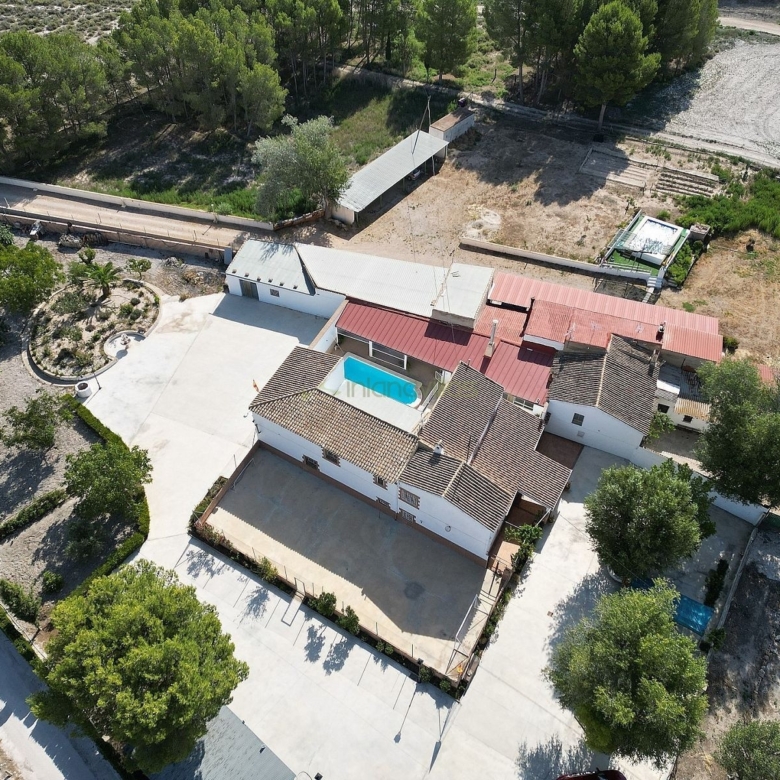 Villa in Villena (Ref: 5025 13766)