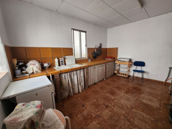 Villa in Villena (Ref: 5025 13766)