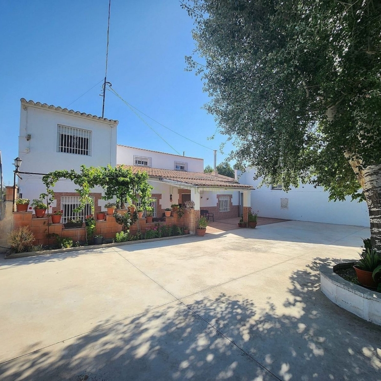 Villa in Villena (Ref: 5025 13766)