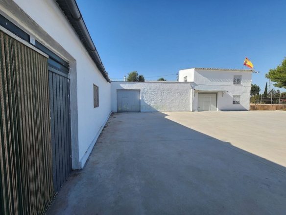 Villa in Villena (Ref: 5025 13766)