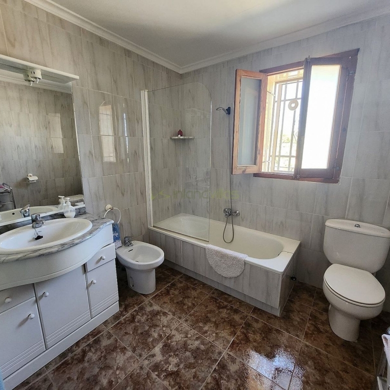 Villa in Villena (Ref: 5025 13766)