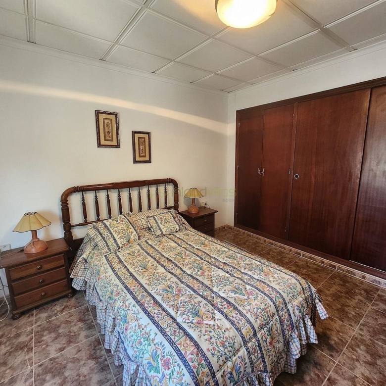 Villa in Villena (Ref: 5025 13766)