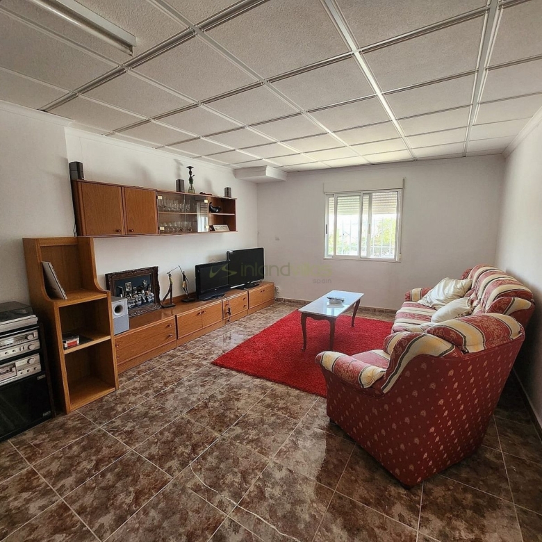 Villa in Villena (Ref: 5025 13766)