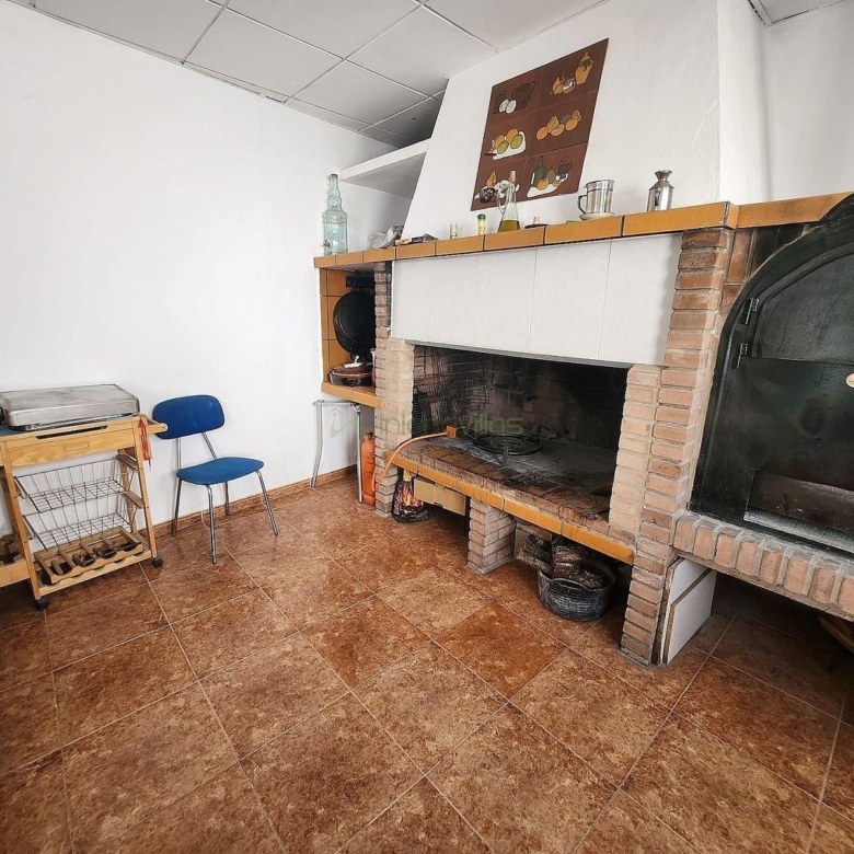 Villa in Villena (Ref: 5025 13766)