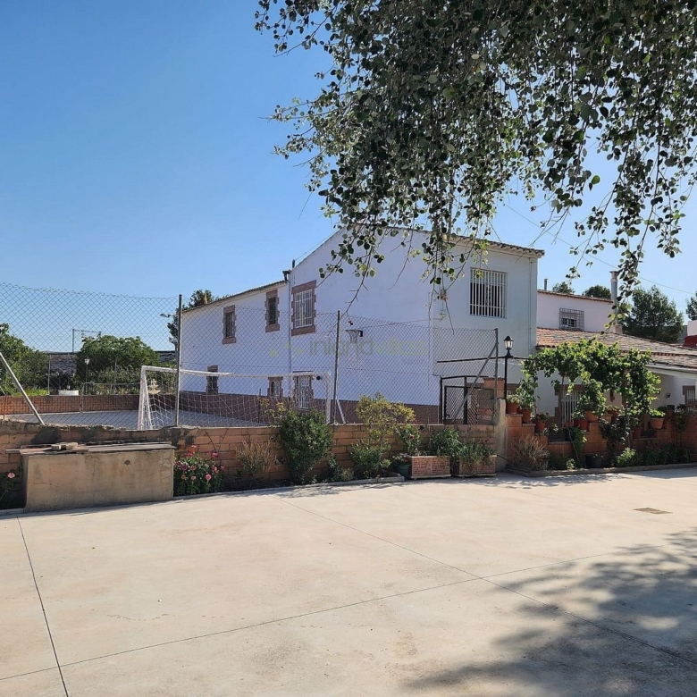 Villa in Villena (Ref: 5025 13766)