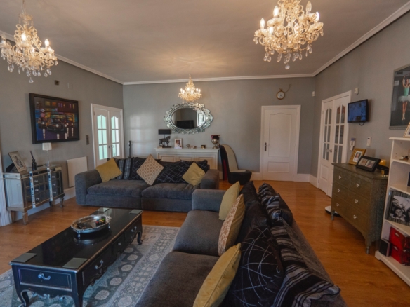 Detached Villa in Las Heredades (Ref: DLF115)