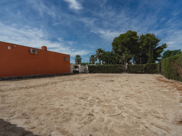 Detached Villa in Las Heredades (Ref: DLF115)