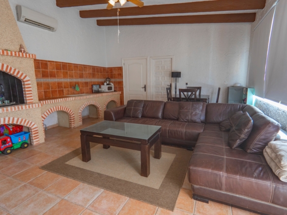 Detached Villa in Las Heredades (Ref: DLF115)