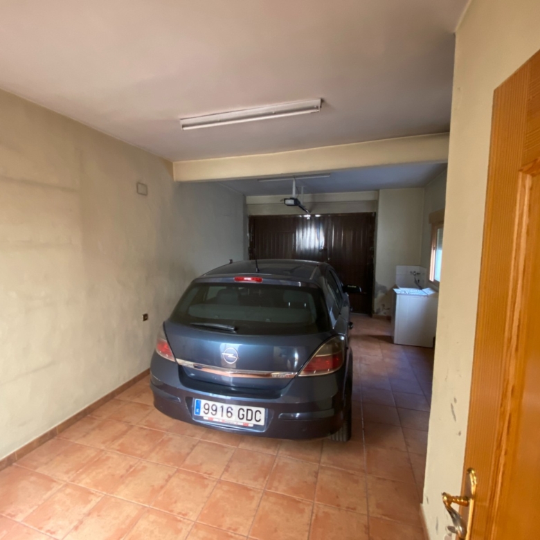 Townhouse in Sax (Ref: 23191)