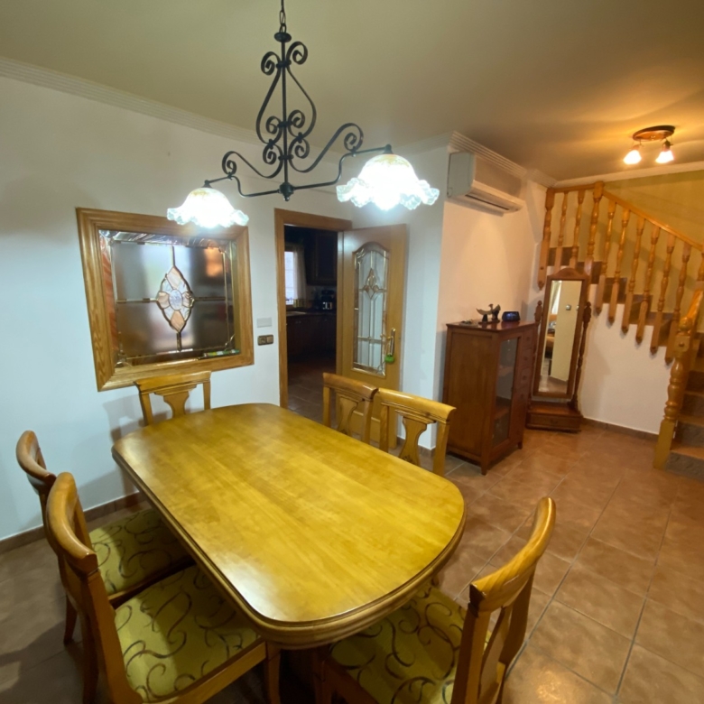 Townhouse in Sax (Ref: 23191)