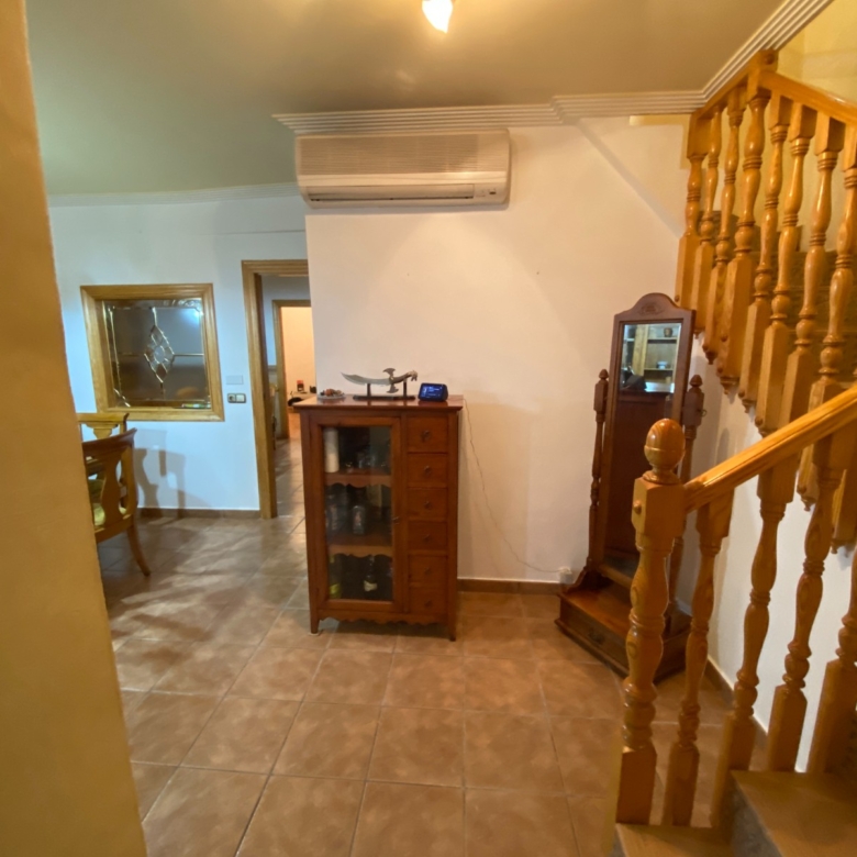 Townhouse in Sax (Ref: 23191)