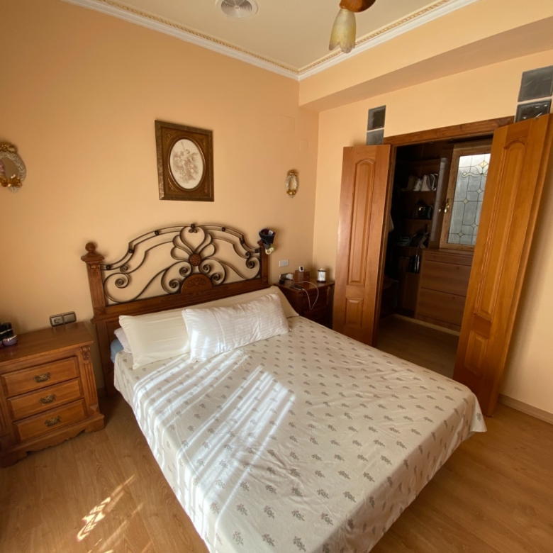 Townhouse in Sax (Ref: 23191)
